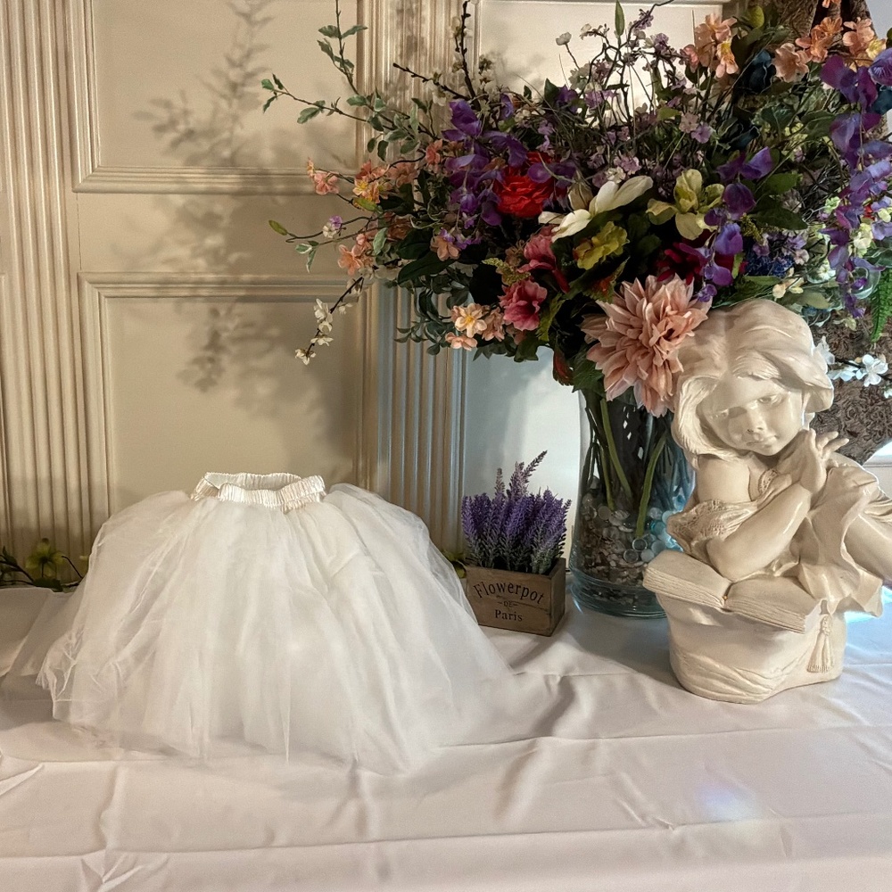 Child size white tulle skirt